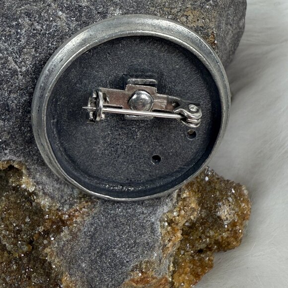 Pewter Rabbit w. Pine Tree Brooch Christmas 1.25" - Picture 3 of 5